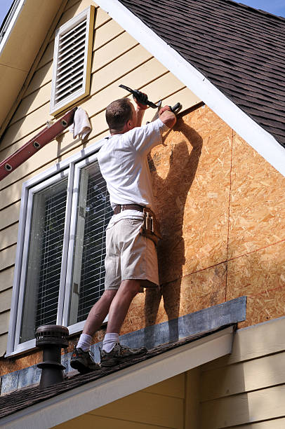 Best Attic Cleanout  in West Bradenton, FL